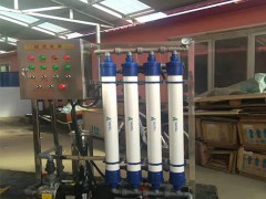 化工廠定制2噸超濾設備 (128播放)