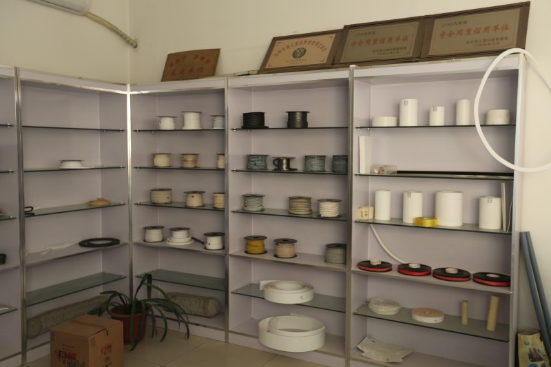 四氟盤(pán)根廠(chǎng)家