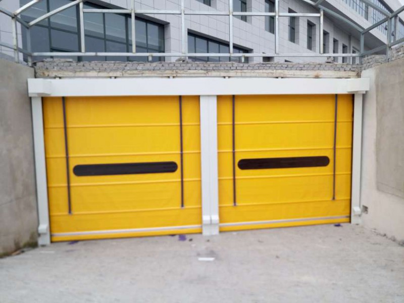 地下車場堆積門 快速堆積門廠家天津科曼斯門業(yè)