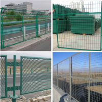 公路護(hù)欄網(wǎng)